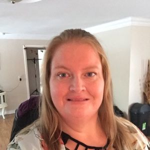 Meet your Posher, Kelli